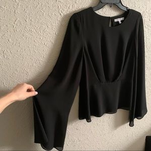 Peplum blouse with belle sleeves